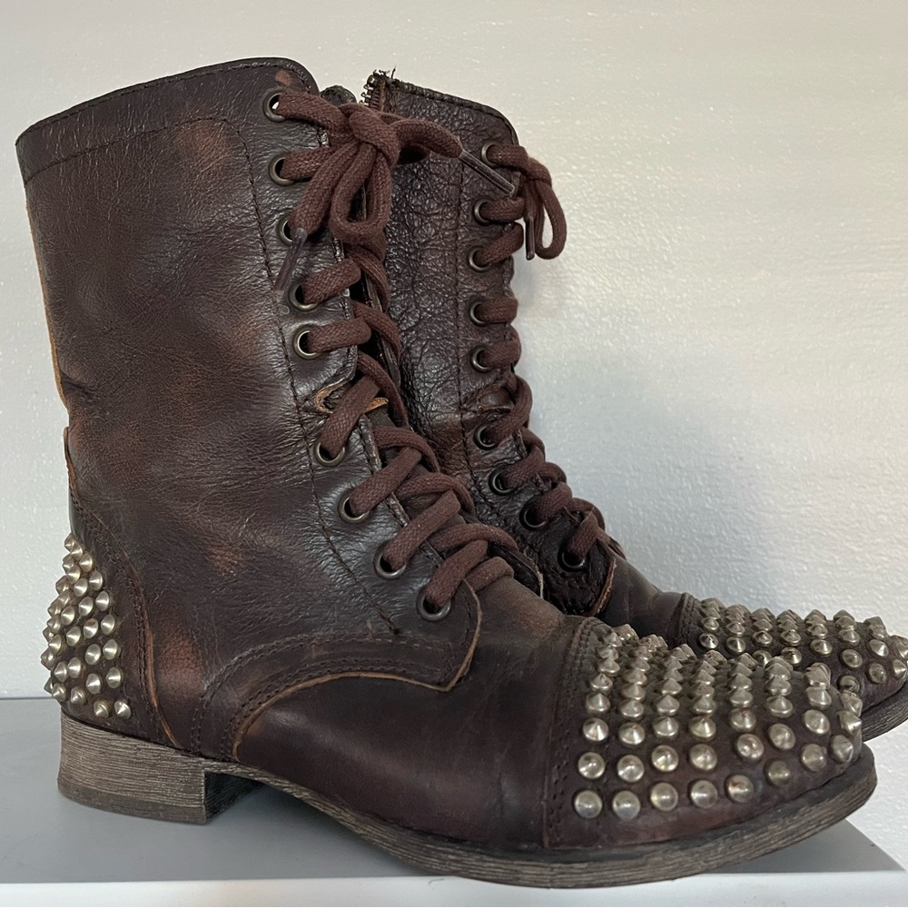 Steve Madden Brown Studded Lace-Up Boots